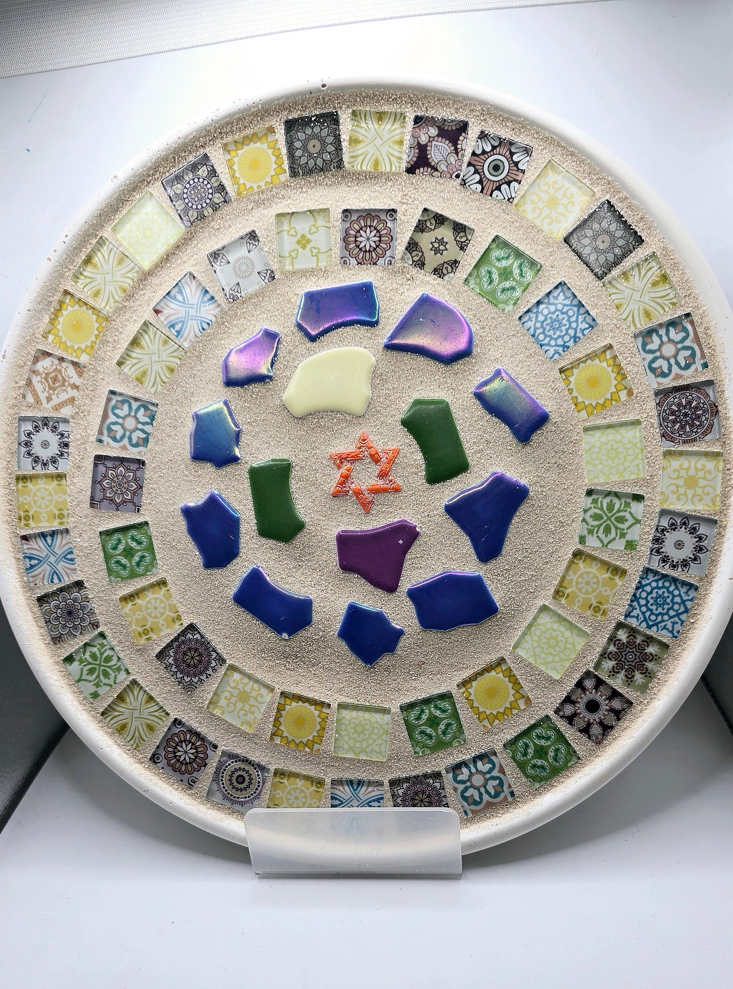 Handcrafted 10-Inch Mosaic Plate – Star of David with Vibrant Patterned Border