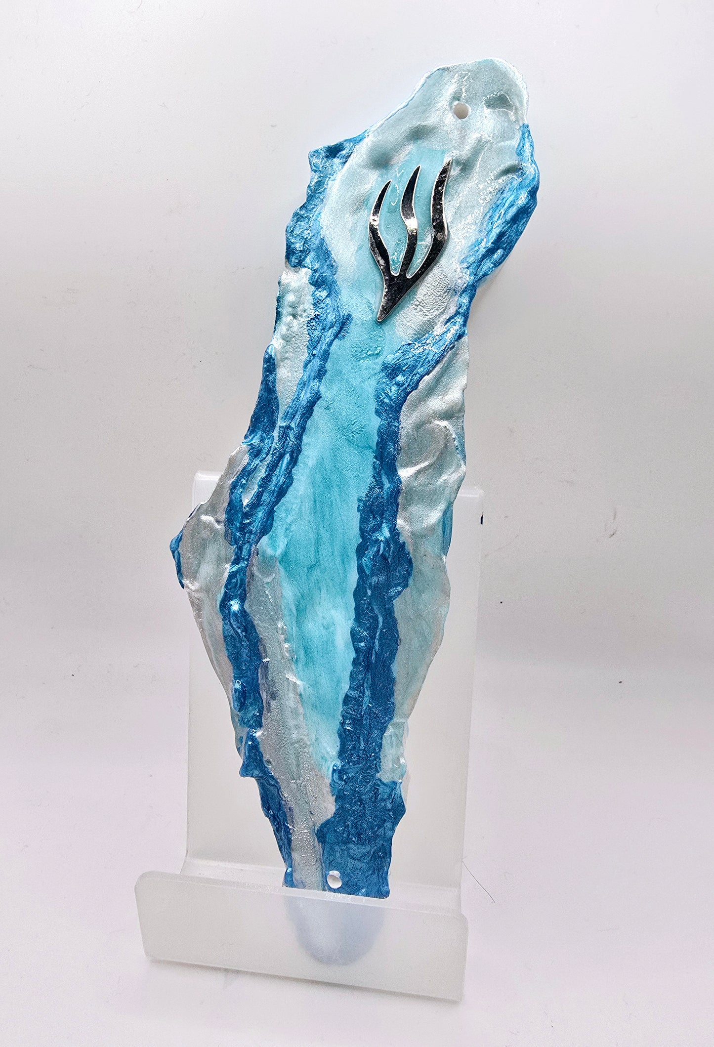 Handcrafted Israel Map in Oceanic Blue with Silver "Shin" – Artistic Judaica