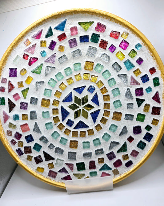 Handcrafted 10-Inch Mosaic Plate – Vibrant Star of David with Gold Accent