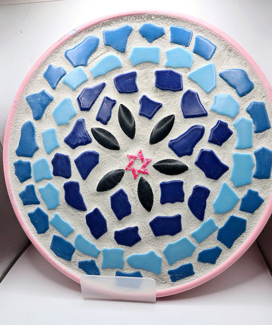 Handcrafted 10-Inch Mosaic Plate – Blue & Pink Star of David Design