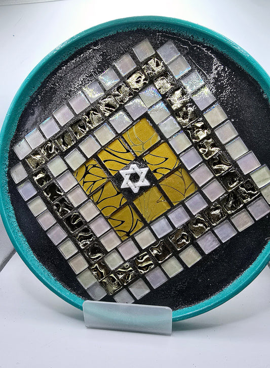 Handcrafted 10" Mosaic Plate with Star of David – Black & Gold Judaica Art